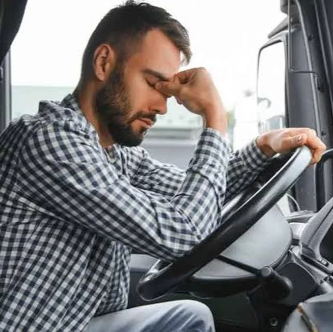 چطور از یکنواختی مسیرهای طولانی فرار کنیم؟ راهکارهایی برای حفظ انرژی ذهنی
